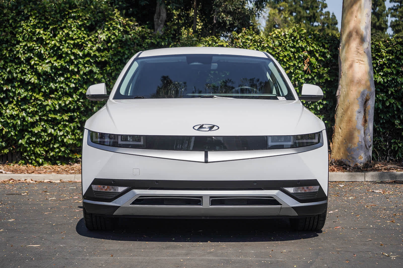 Used 2024 Hyundai IONIQ 5 SEL with VIN KM8KN4DE6RU264090 for sale in Huntington Beach, CA