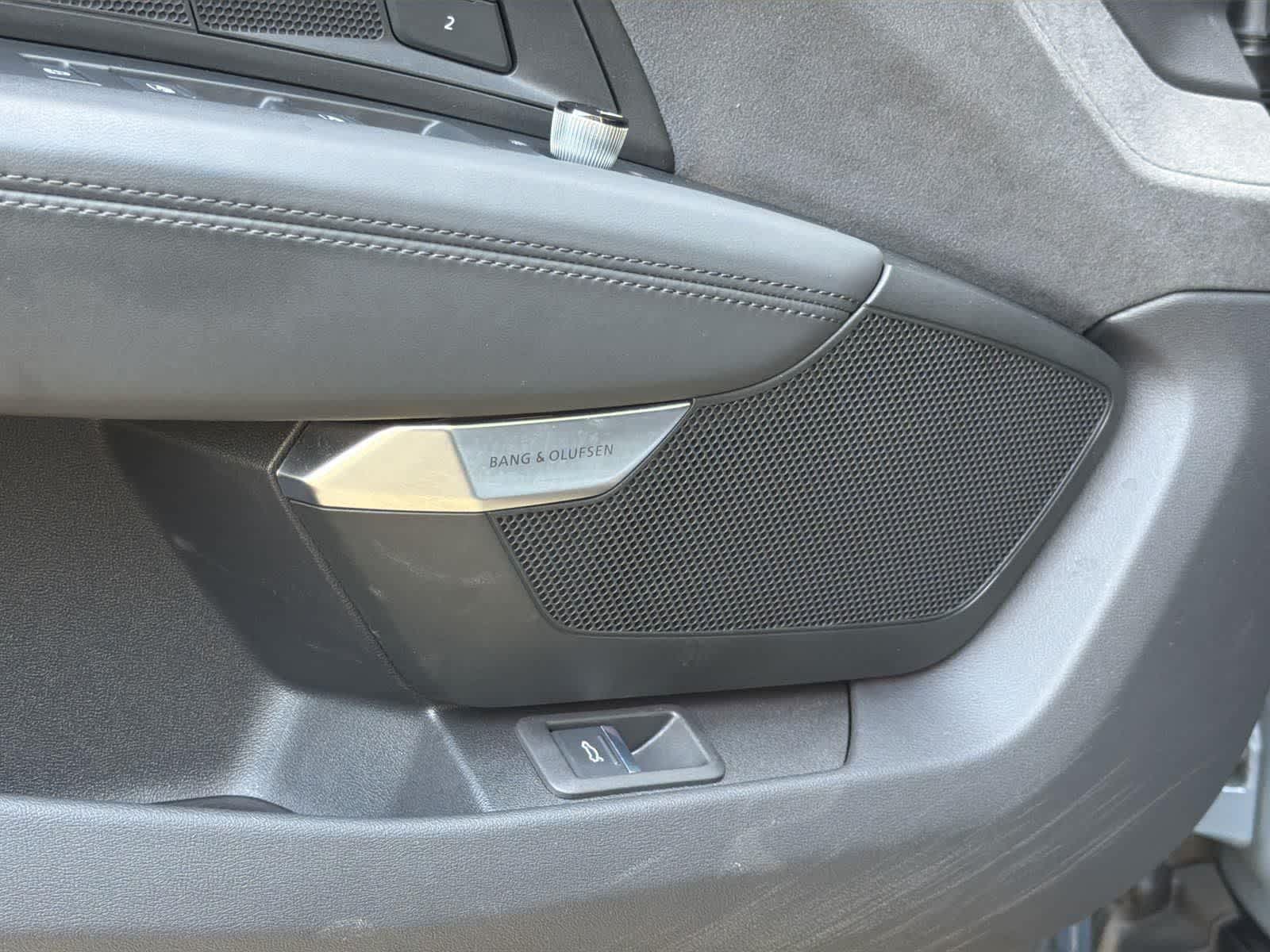 Thumbnail: 2023 Audi e-tron GT - 24