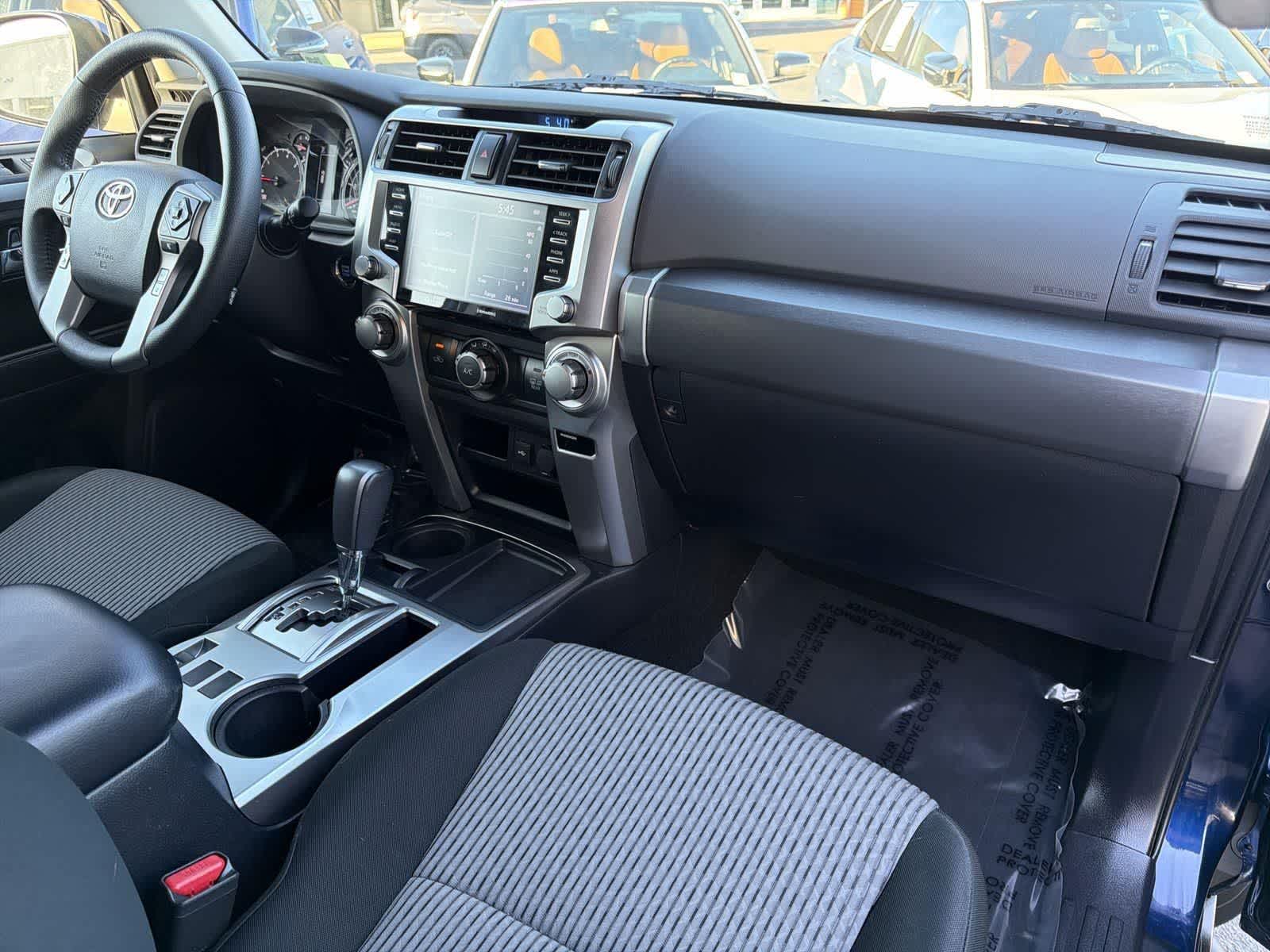 Thumbnail: 2022 Toyota 4Runner - 34