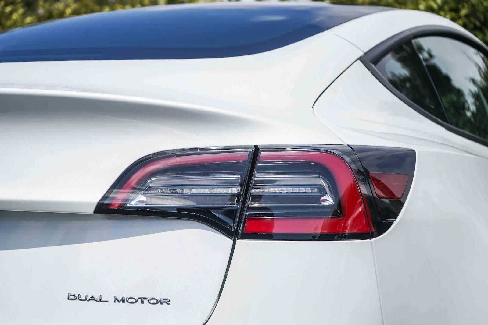 Thumbnail: 2022 Tesla Model 3 - 7