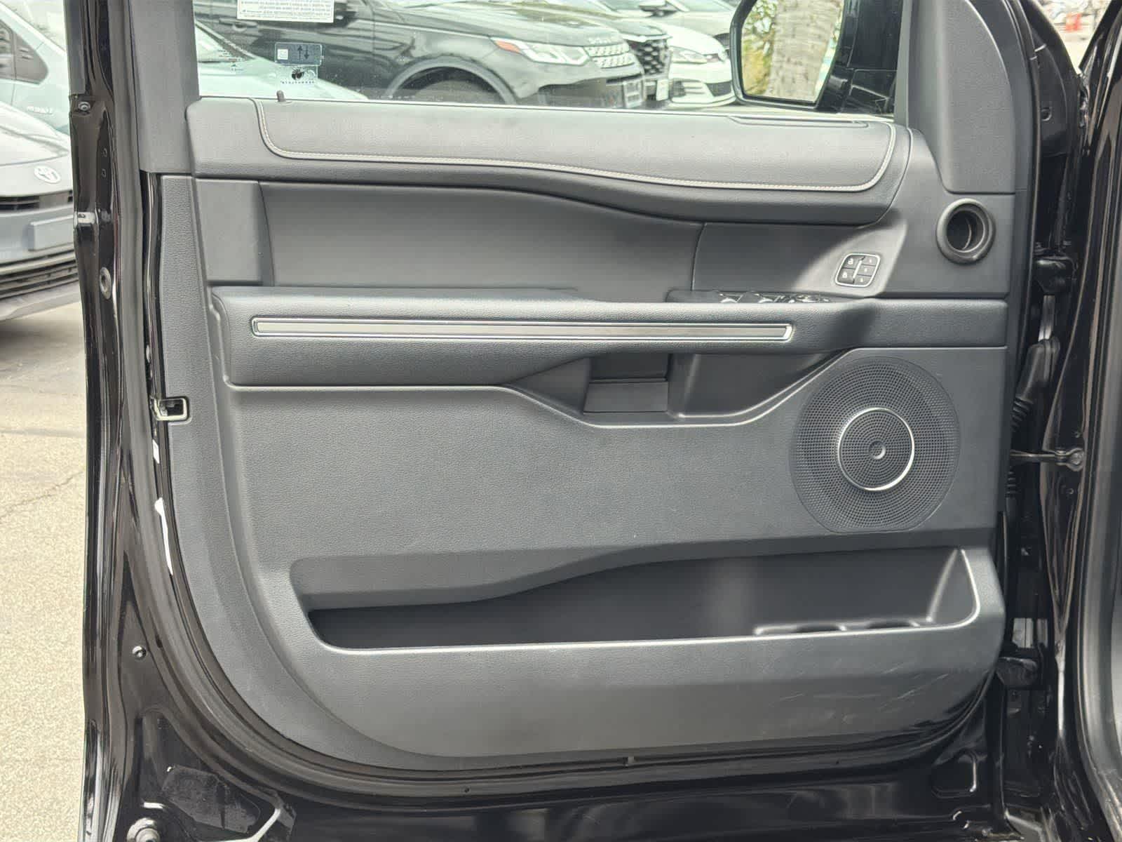 Thumbnail: 2024 Ford Expedition - 23