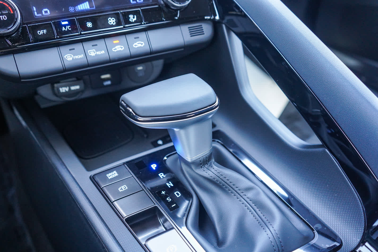 Thumbnail: 2026 Hyundai Elantra - 23