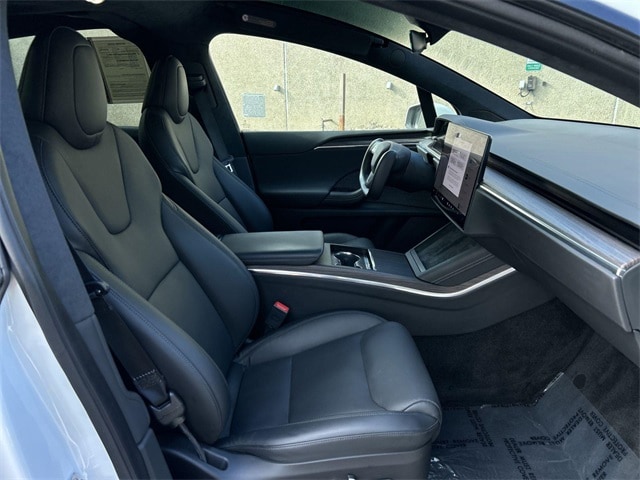 Thumbnail: 2022 Tesla Model X - 26