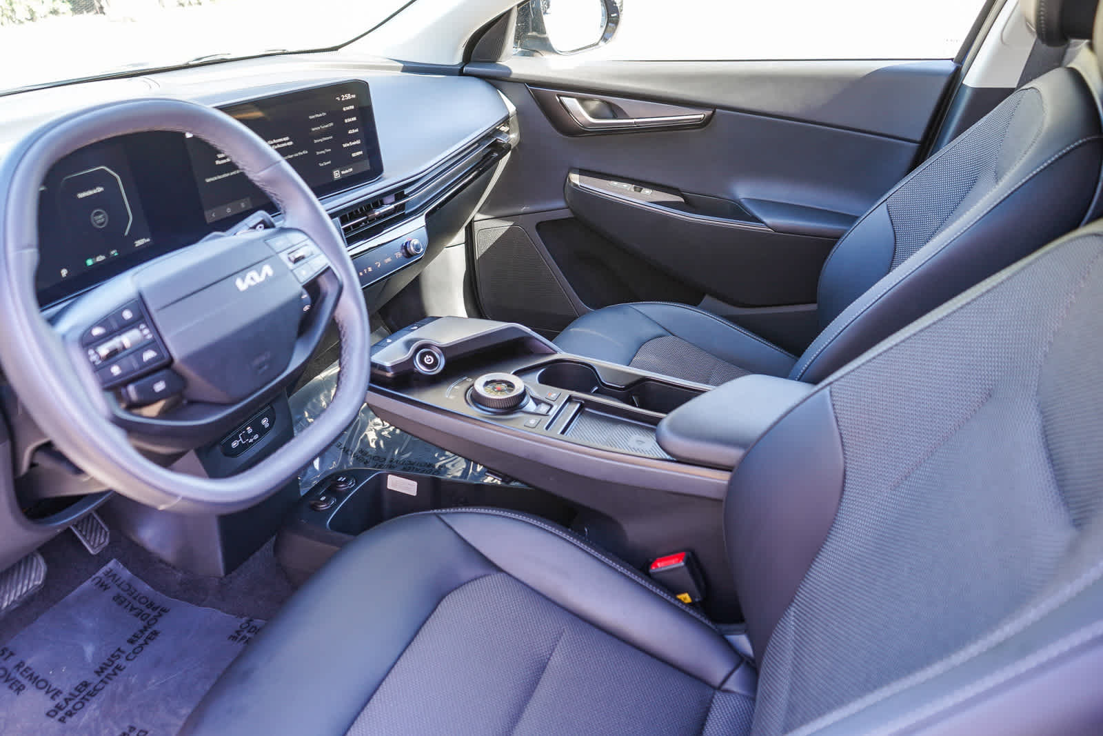 Thumbnail: 2025 Kia EV6 - 18