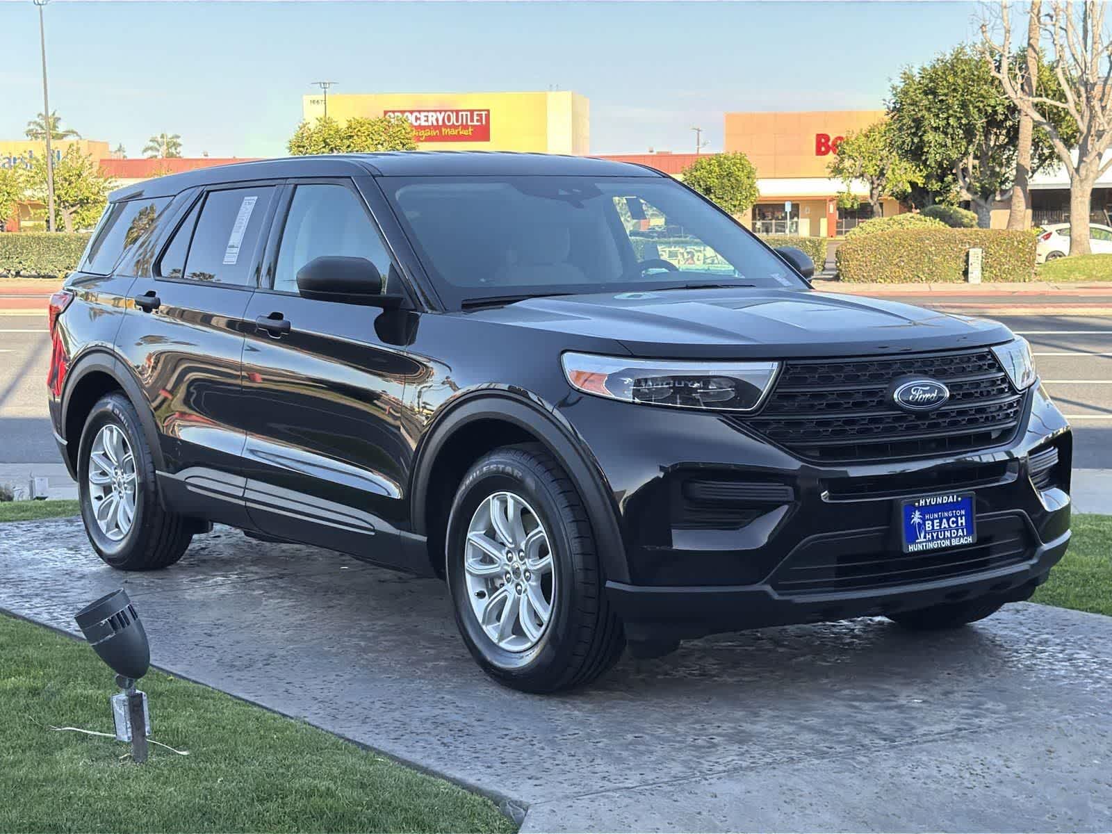 Thumbnail: 2021 Ford Explorer - 8