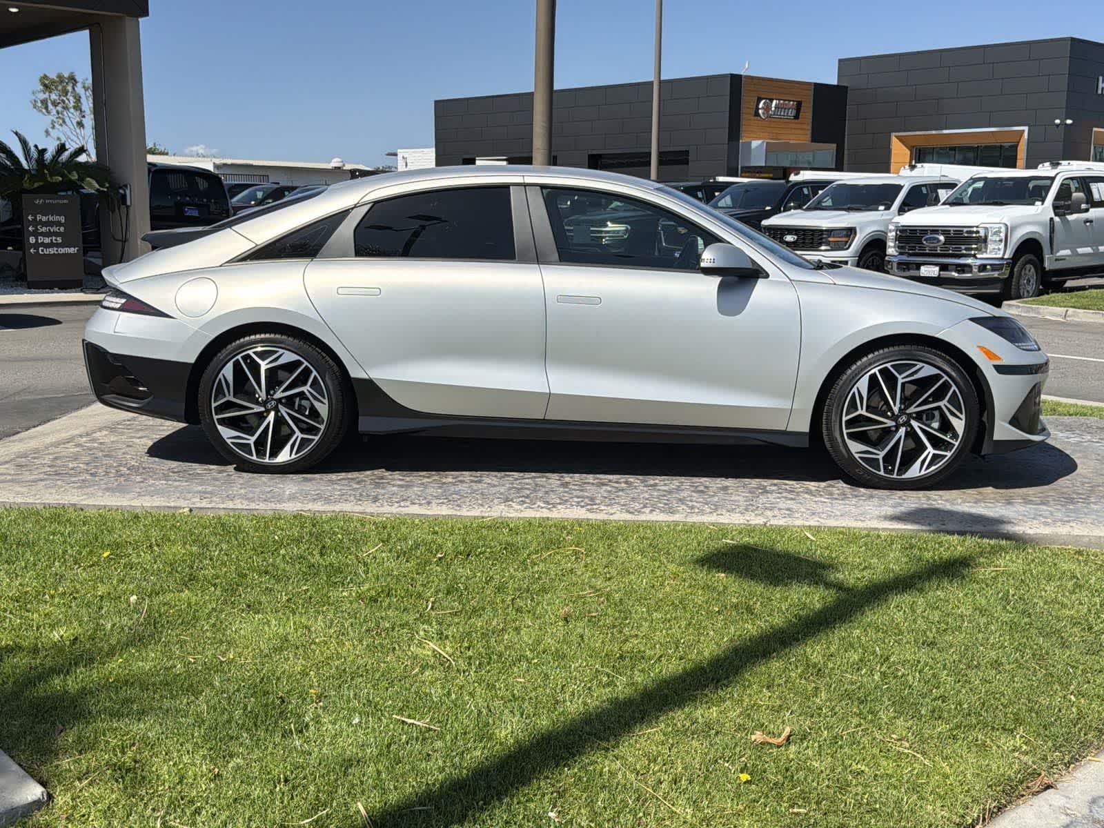 Thumbnail: 2023 Hyundai Ioniq 6 - 7