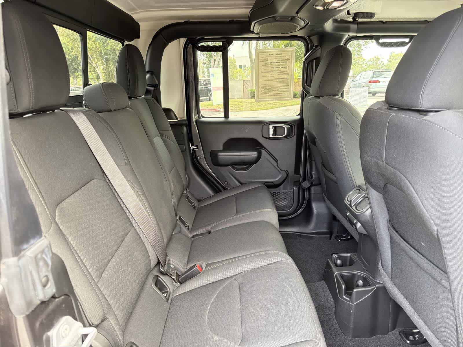 Thumbnail: 2022 Jeep Gladiator - 30