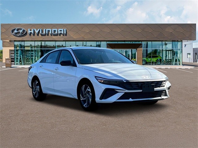 Thumbnail: 2025 Hyundai Elantra - 11
