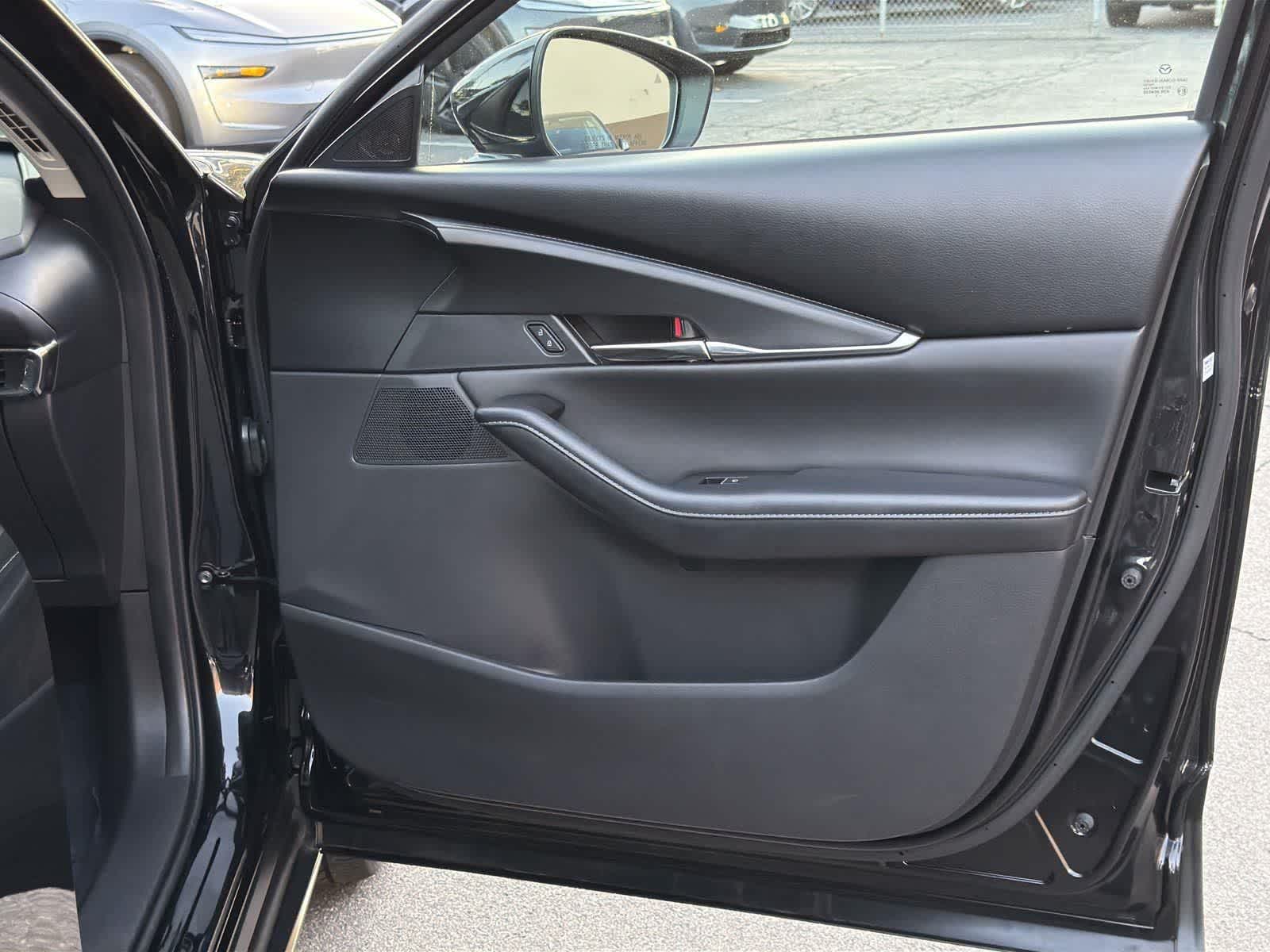 Thumbnail: 2023 Mazda CX-30 - 34