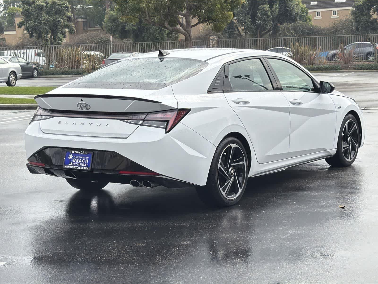 Thumbnail: 2022 Hyundai Elantra - 6