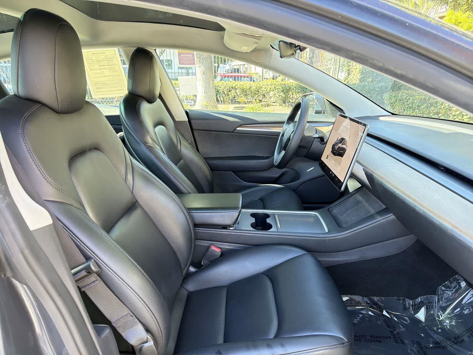 Thumbnail: 2022 Tesla Model 3 - 34