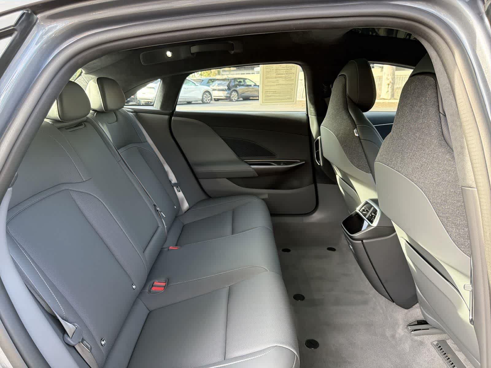 Thumbnail: 2024 Lucid Air - 32