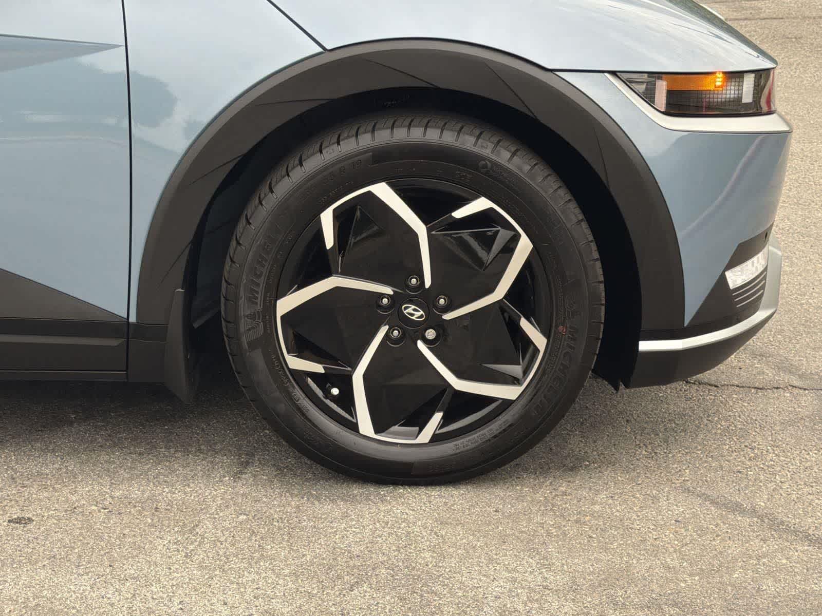 Thumbnail: 2024 Hyundai Ioniq 5 - 35