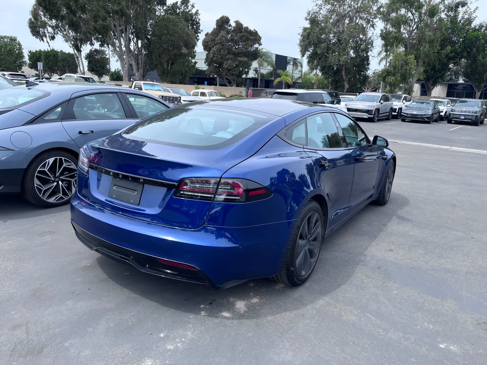 Thumbnail: 2023 Tesla Model S - 3