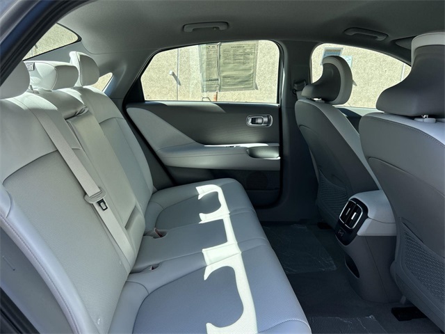 Thumbnail: 2024 Hyundai Ioniq 6 - 32