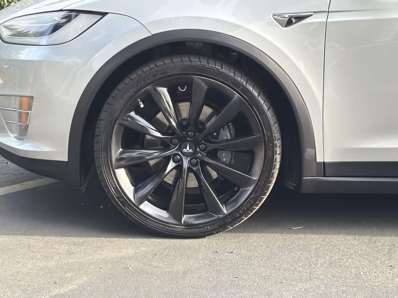 Thumbnail: 2018 Tesla Model X - 39