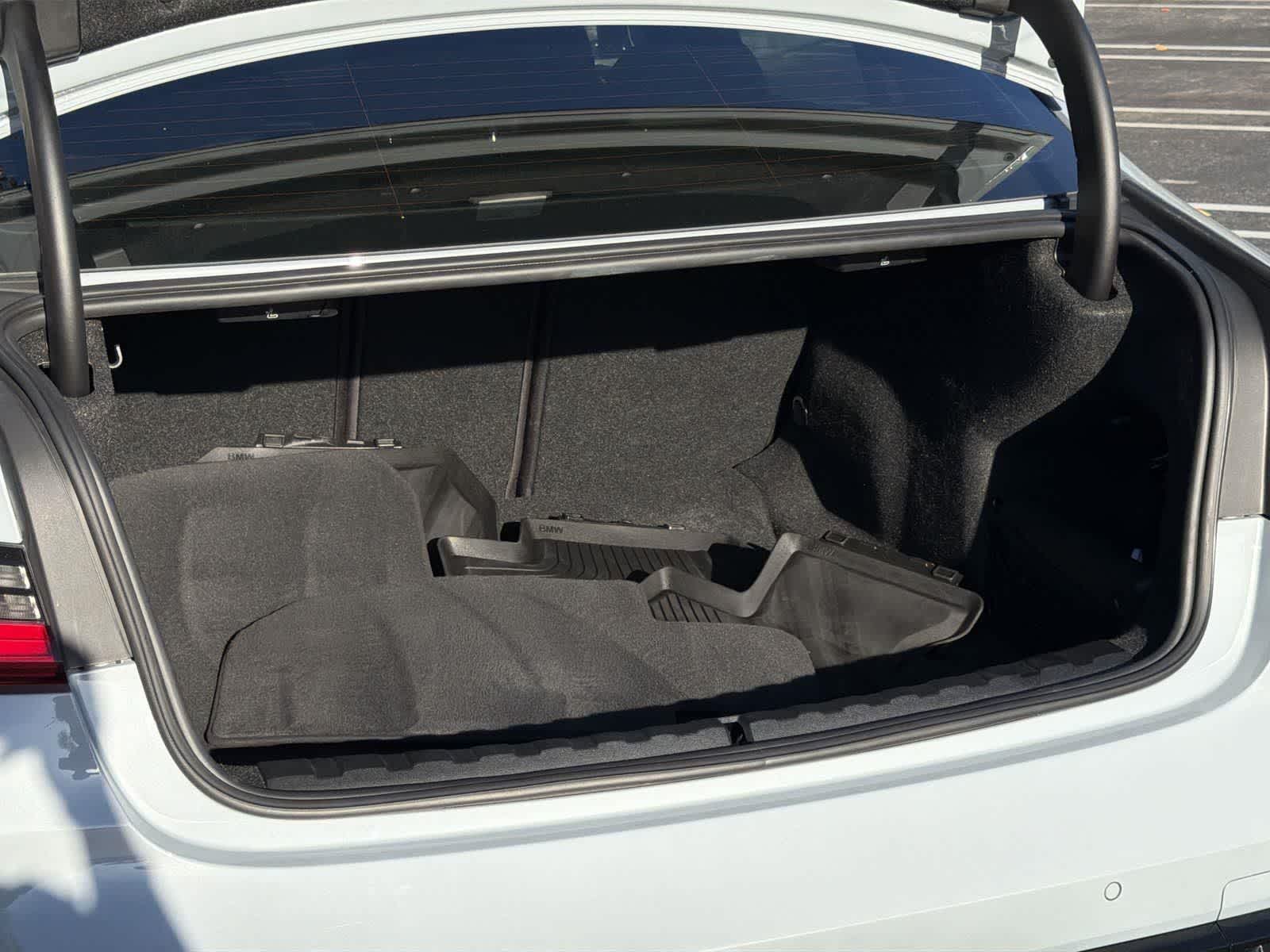 Thumbnail: 2021 BMW M3 - 31