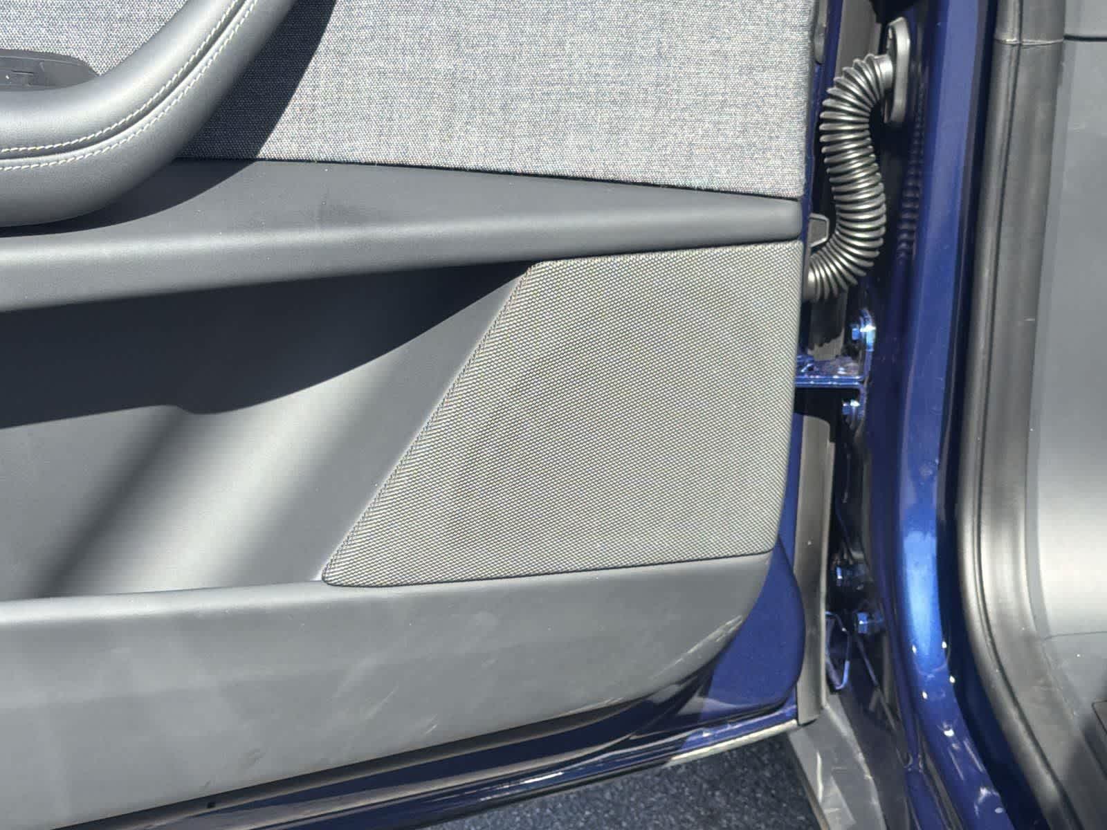 Thumbnail: 2025 Tesla Model X - 24