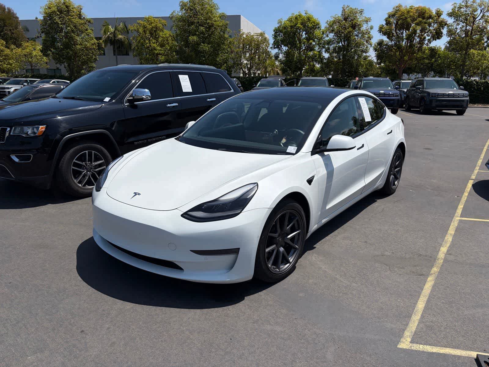 Thumbnail: 2022 Tesla Model 3 - 1