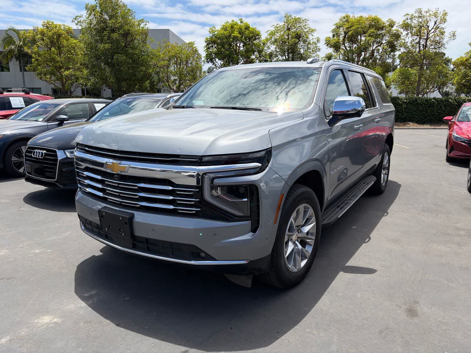 2025 Chevrolet Suburban Premier 4WD's photo