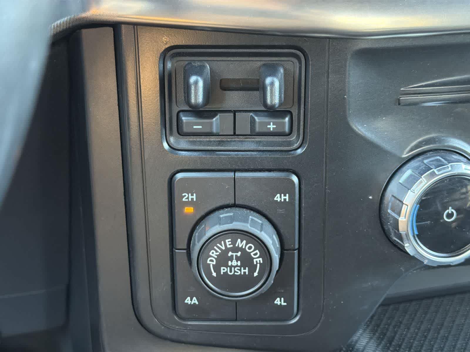 Thumbnail: 2022 Ford F-150 - 21