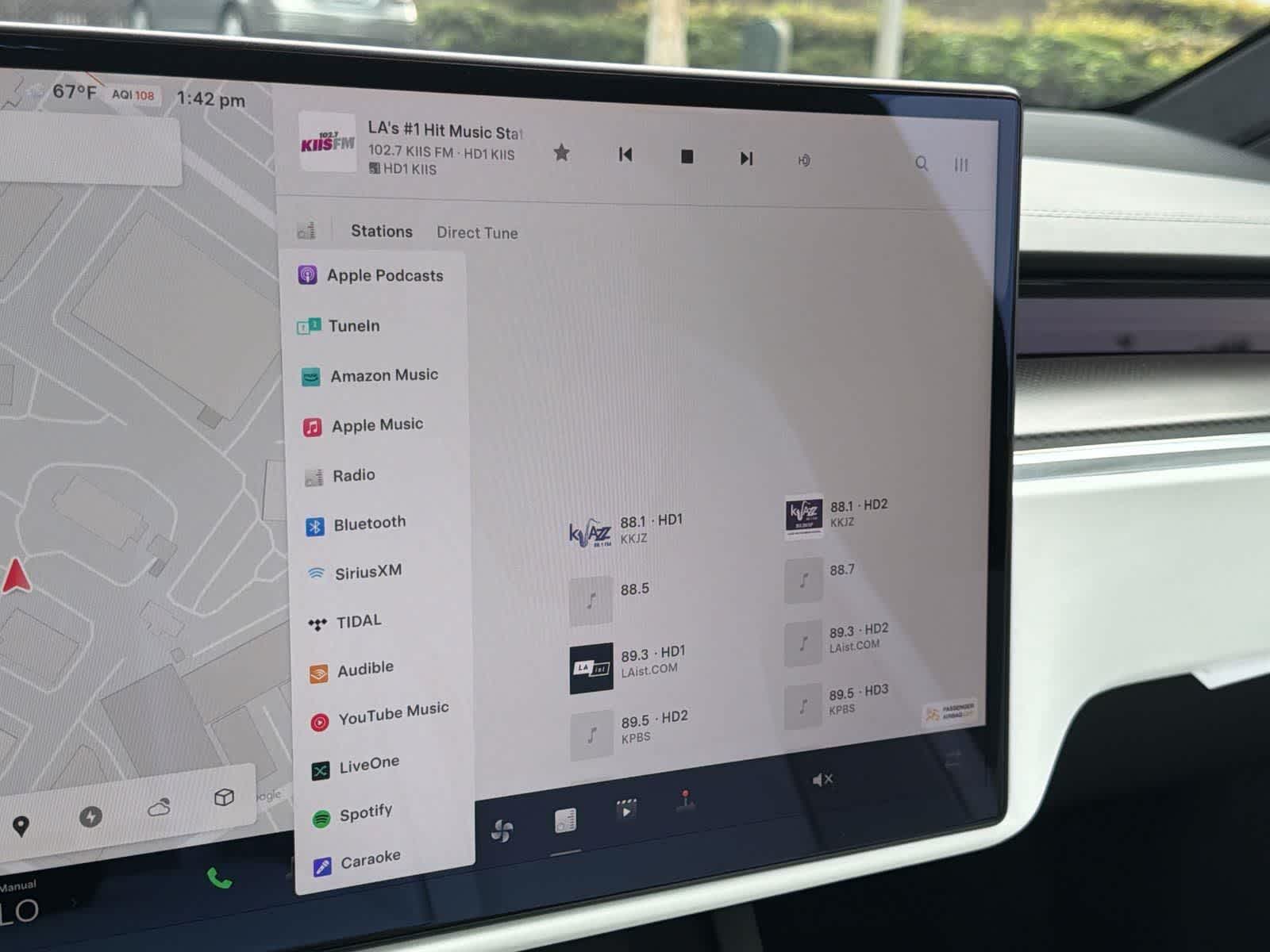 Thumbnail: 2022 Tesla Model X - 19