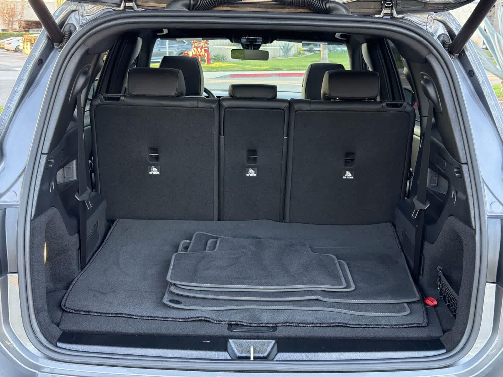 Thumbnail: 2023 Mercedes-Benz GLB - 32