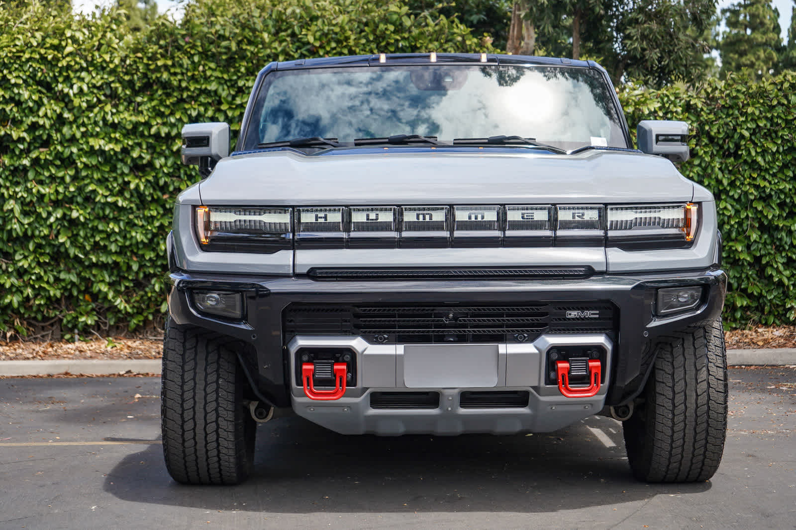 Used 2025 GMC HUMMER EV 2X with VIN 1GKB0NDE2SU109846 for sale in Huntington Beach, CA