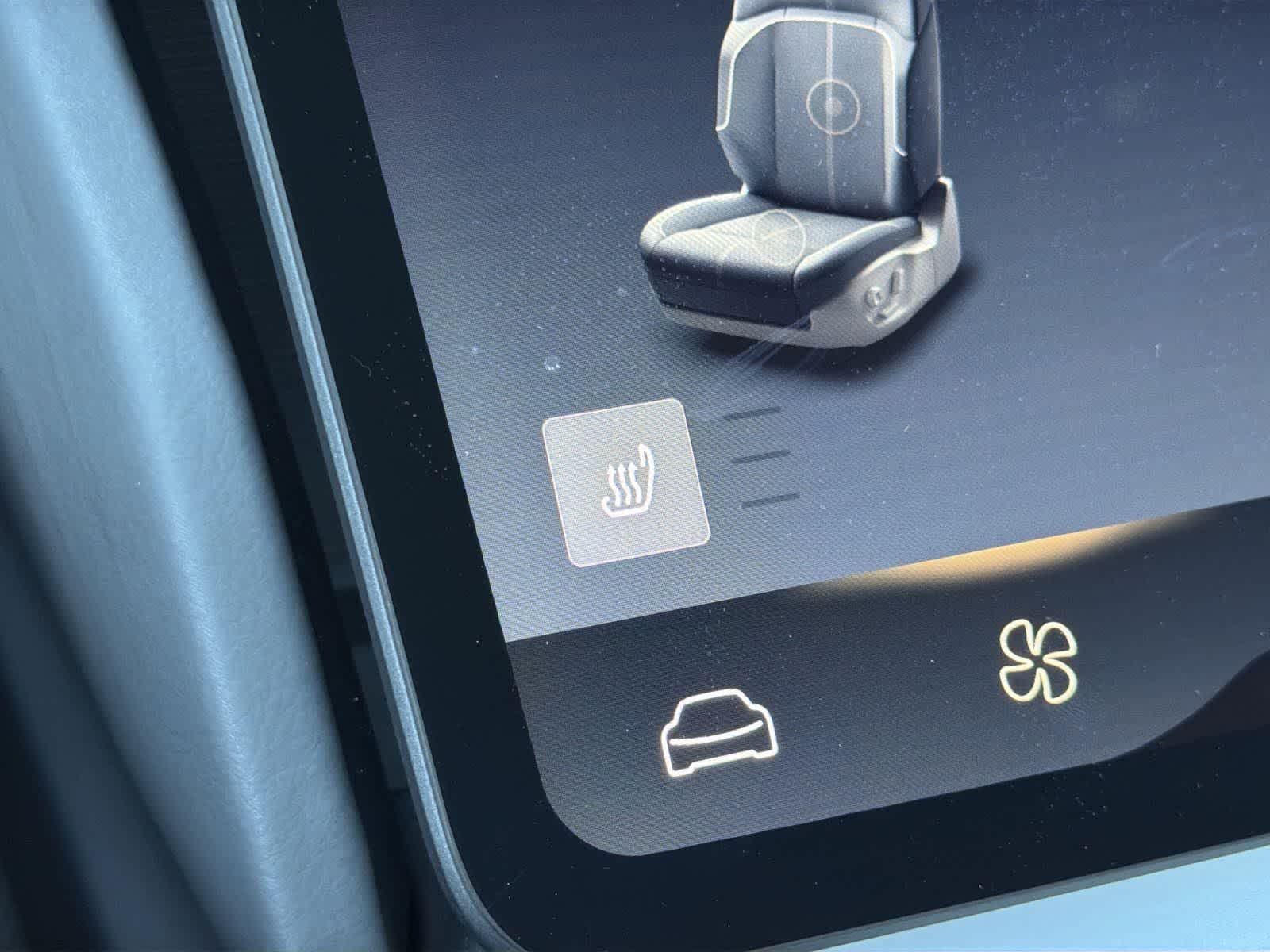 Thumbnail: 2024 Lucid Air - 21