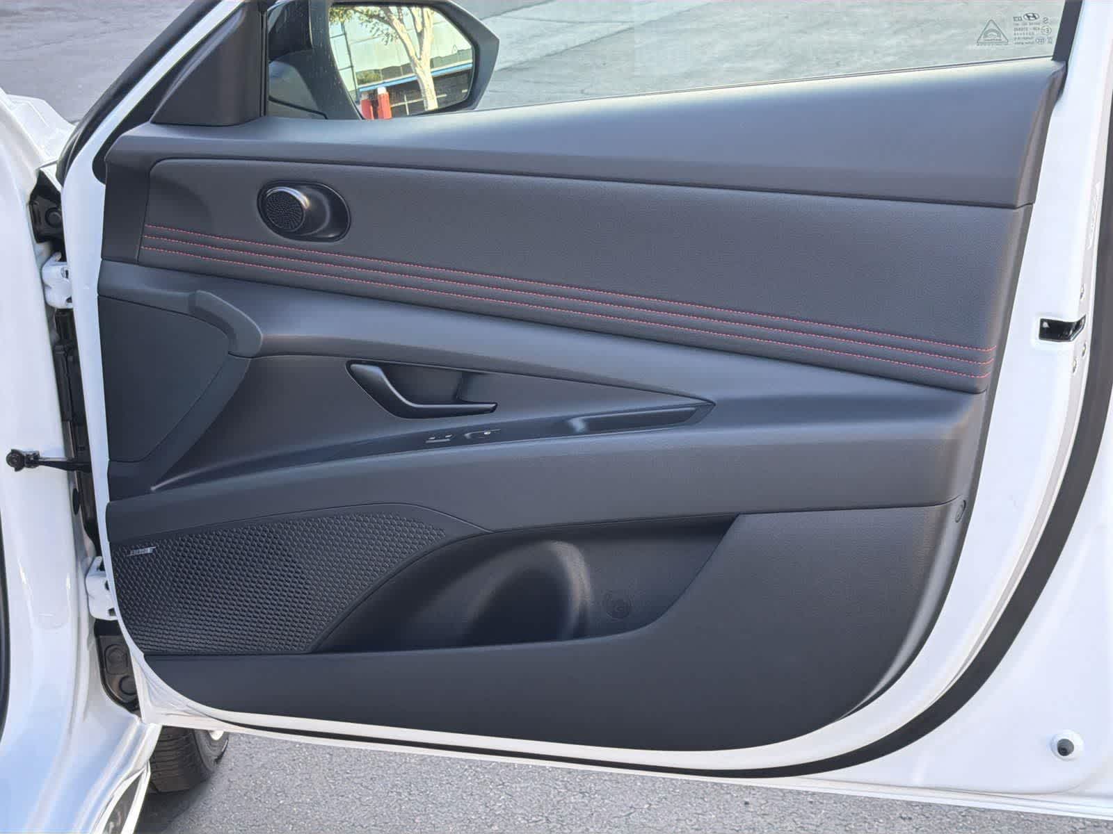 Thumbnail: 2025 Hyundai Elantra - 32