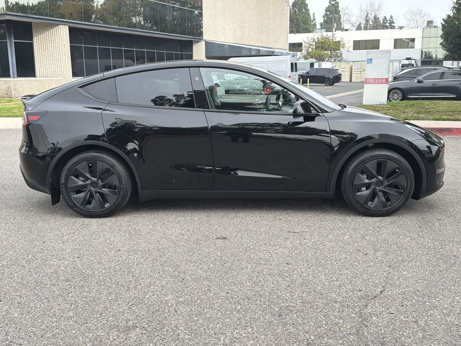 Thumbnail: 2025 Tesla Model Y - 7