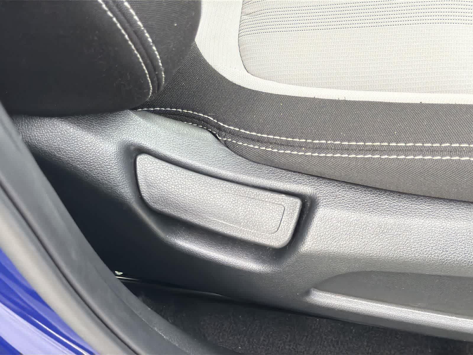 Thumbnail: 2023 Hyundai Venue - 34