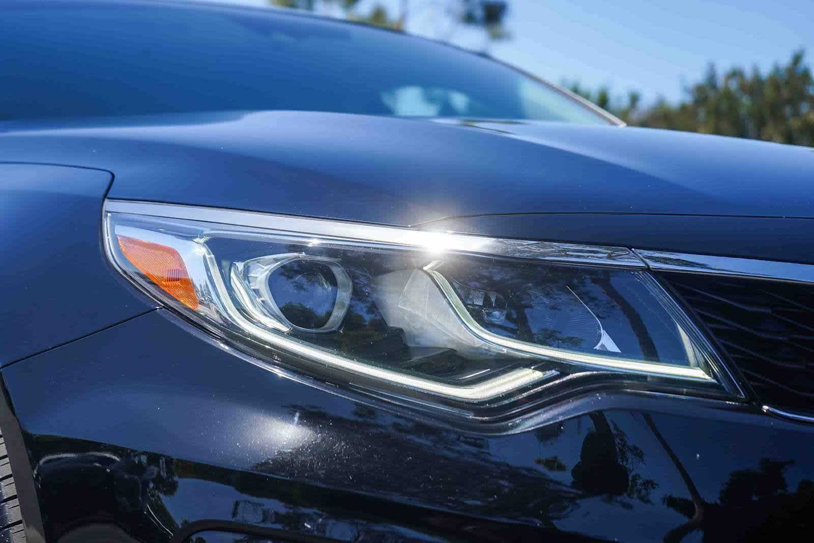 Thumbnail: 2020 Kia Optima - 11