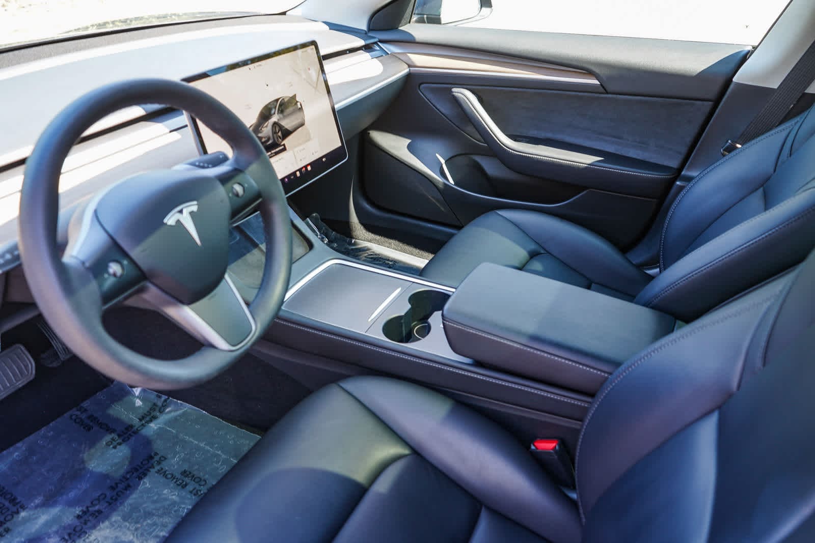 Thumbnail: 2023 Tesla Model 3 - 17