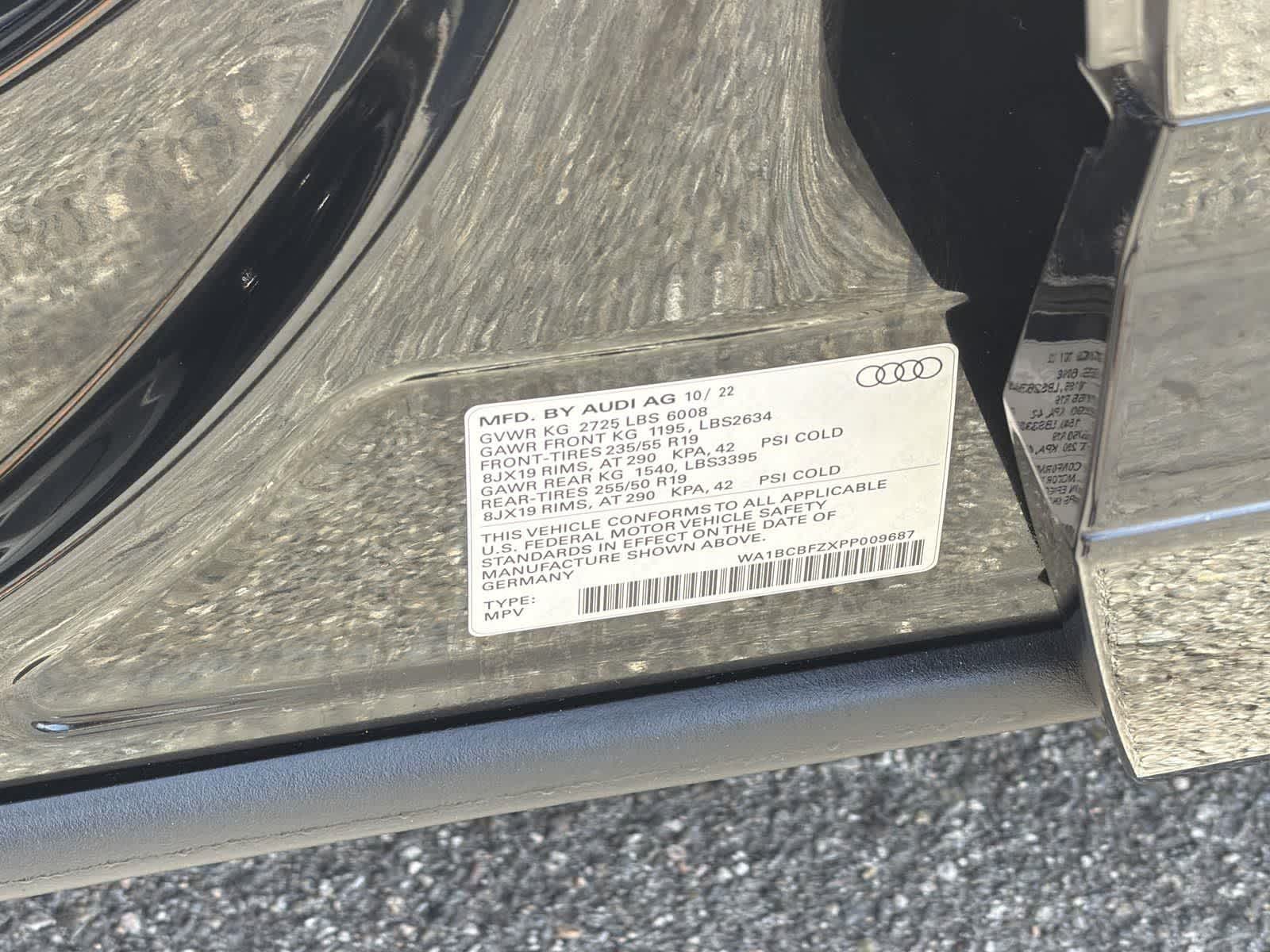 Thumbnail: 2023 Audi Q4 e-tron - 9