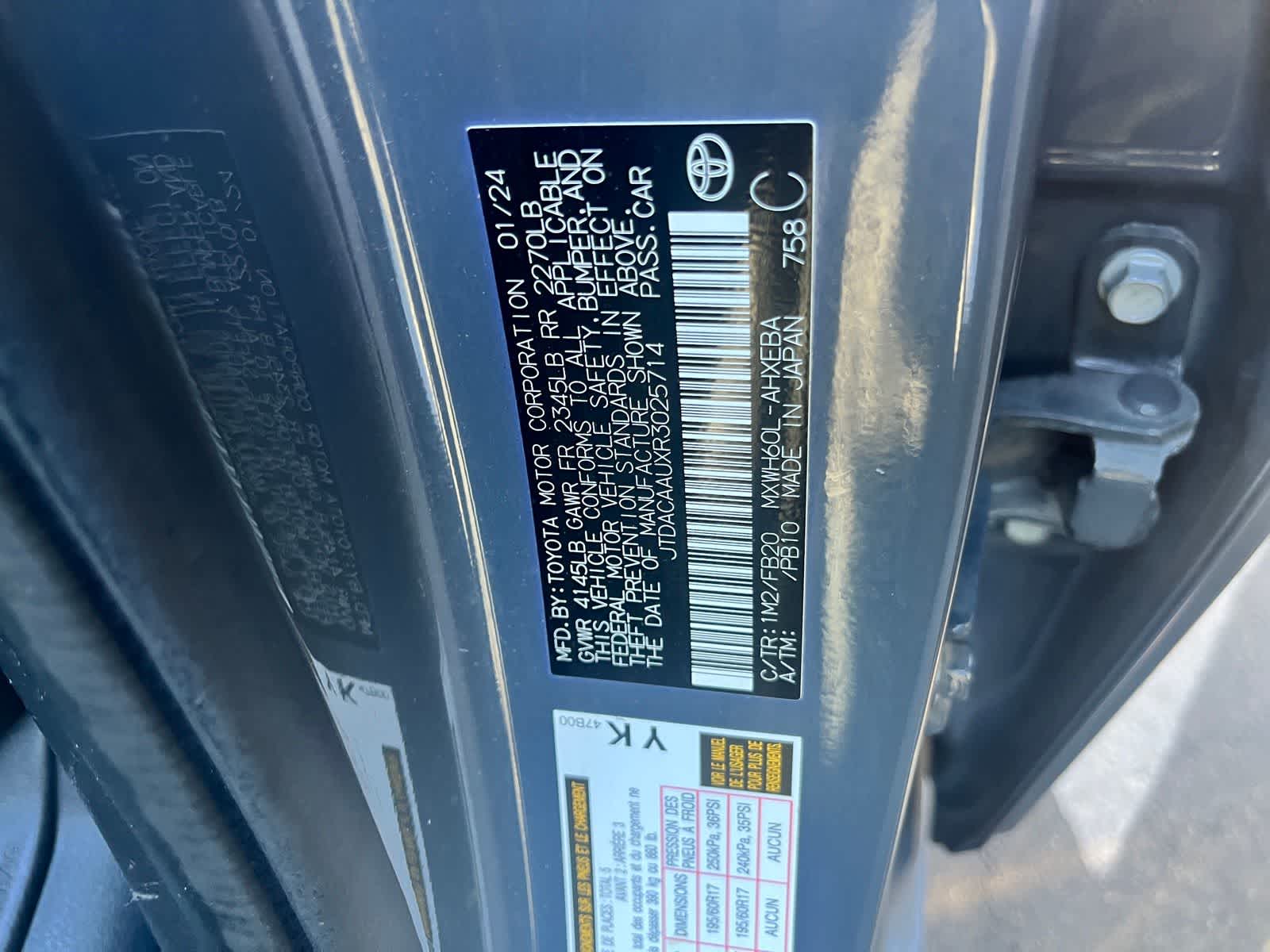 Thumbnail: 2024 Toyota Prius - 9