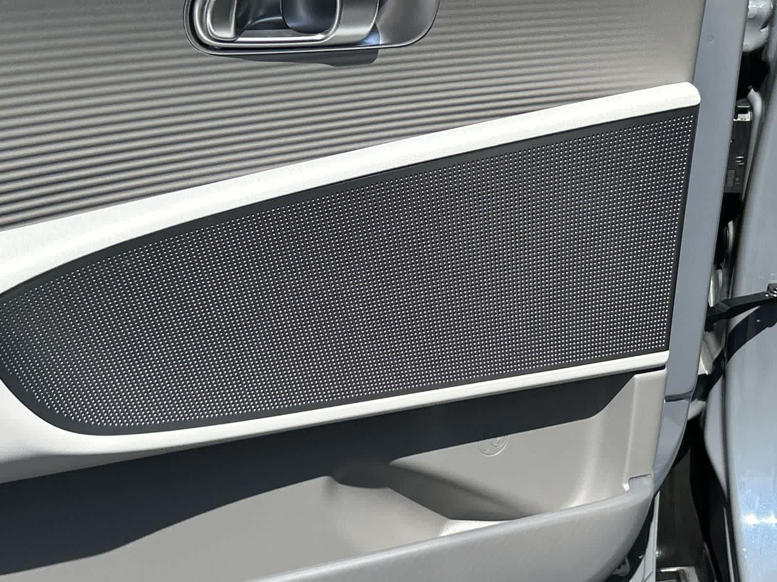 Thumbnail: 2025 Hyundai Ioniq 6 - 24