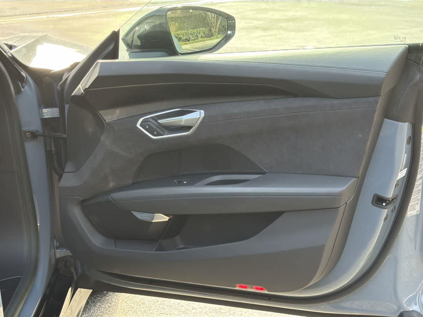 Thumbnail: 2023 Audi e-tron GT - 34