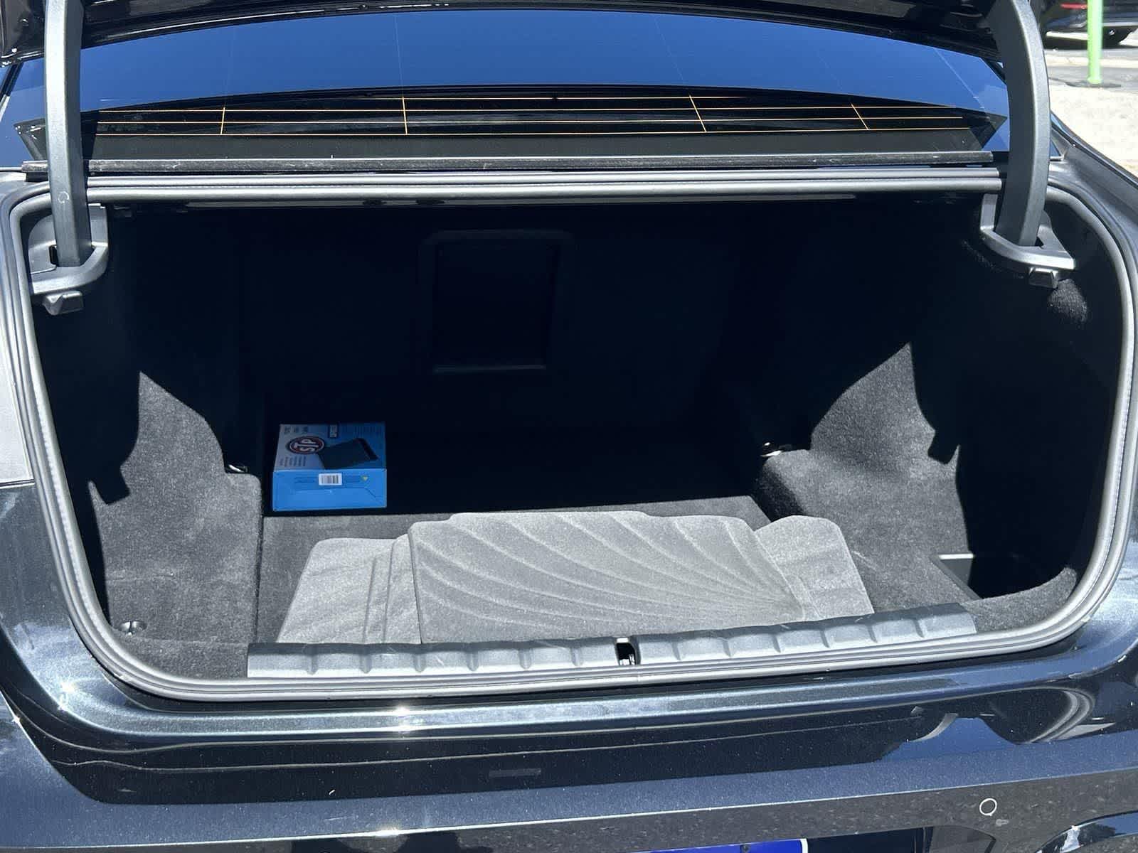 Thumbnail: 2023 BMW 7 Series - 34