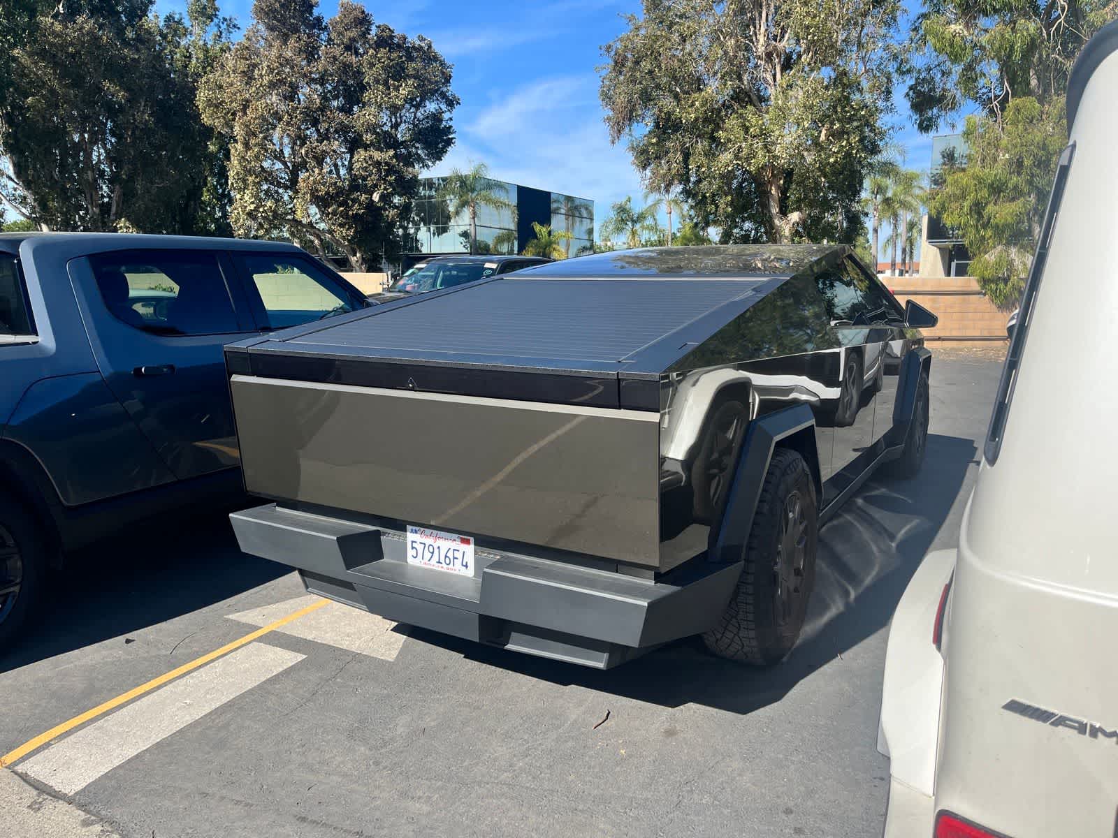 Thumbnail: 2024 Tesla Cybertruck - 3