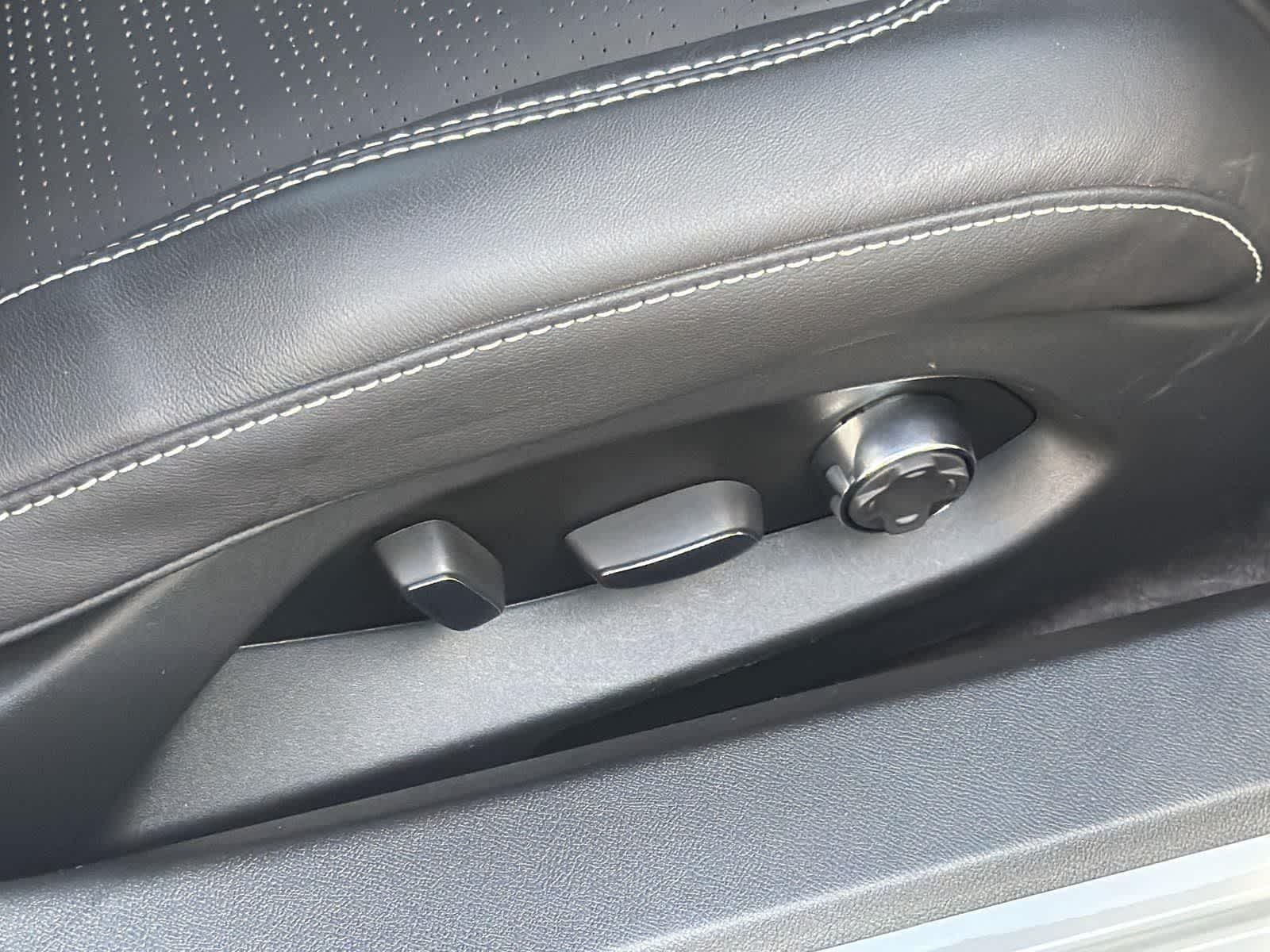 Thumbnail: 2025 Chevrolet Corvette - 32