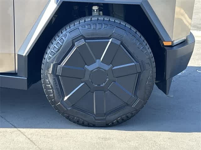 Thumbnail: 2024 Tesla Cybertruck - 10