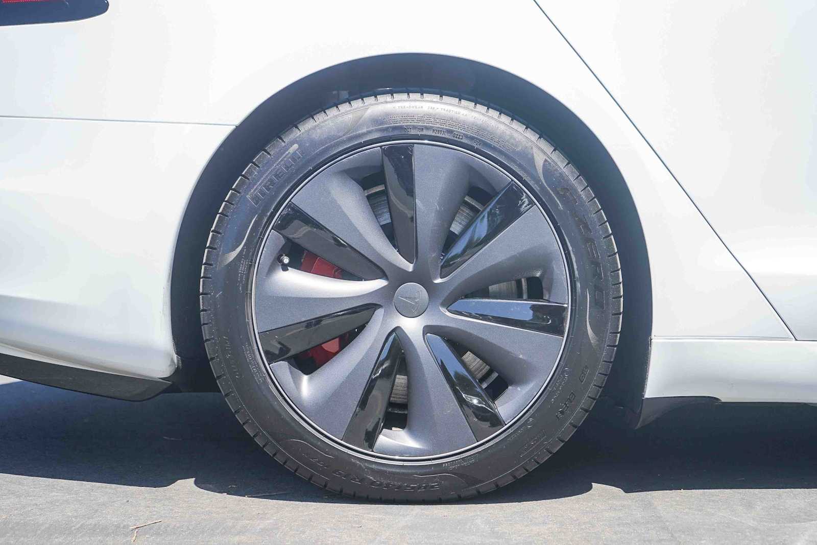 Thumbnail: 2023 Tesla Model S - 8