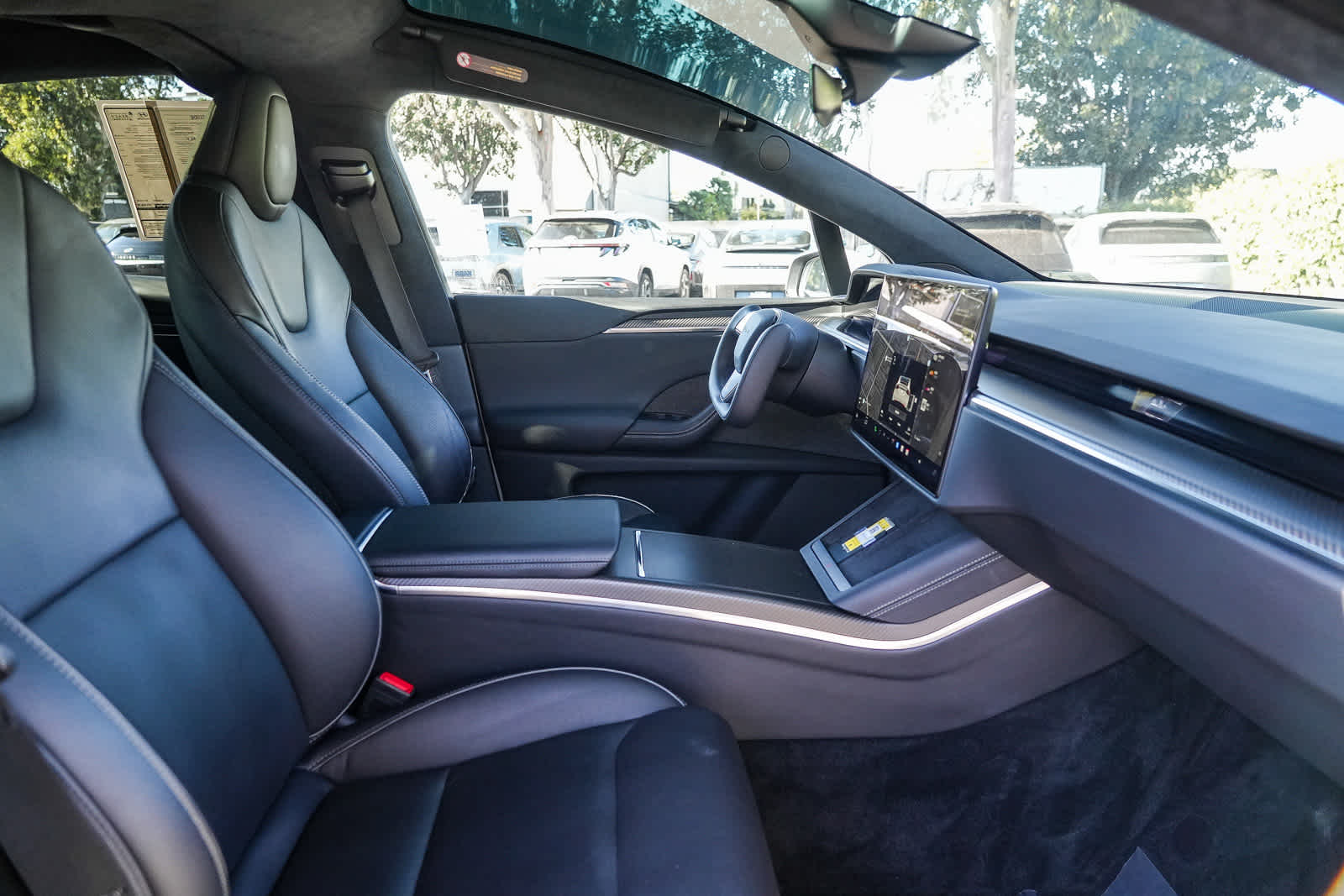 Thumbnail: 2023 Tesla Model X - 16