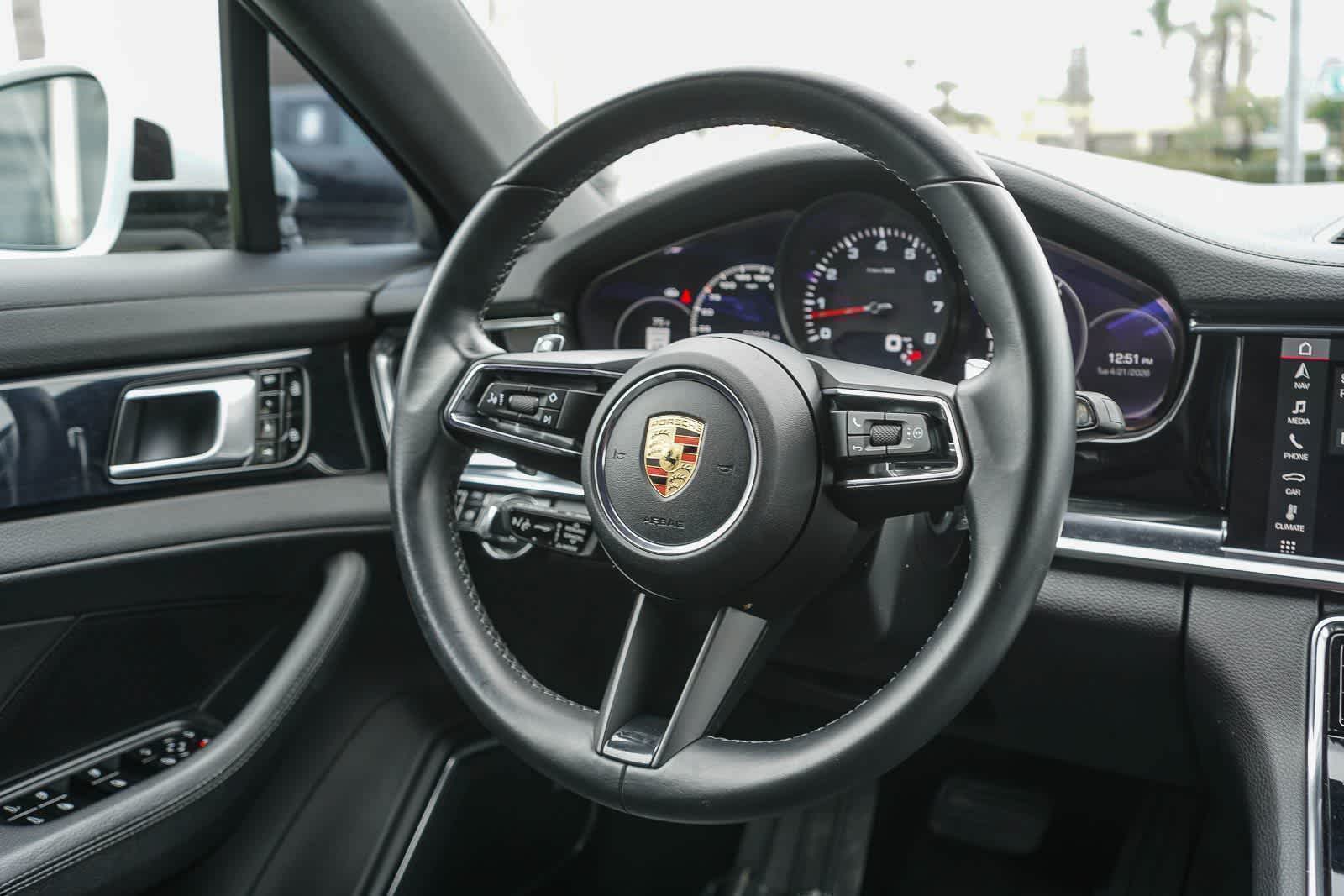 Thumbnail: 2021 Porsche Panamera - 14