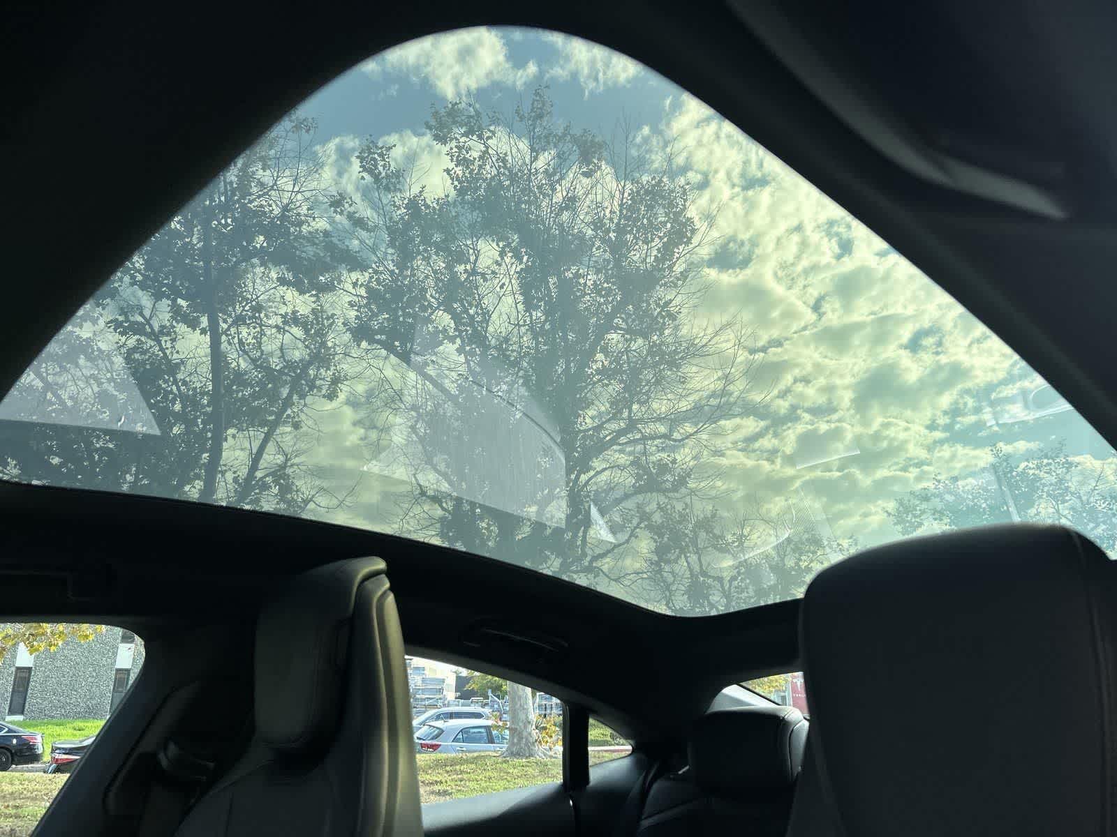 Thumbnail: 2023 Porsche Taycan - 10