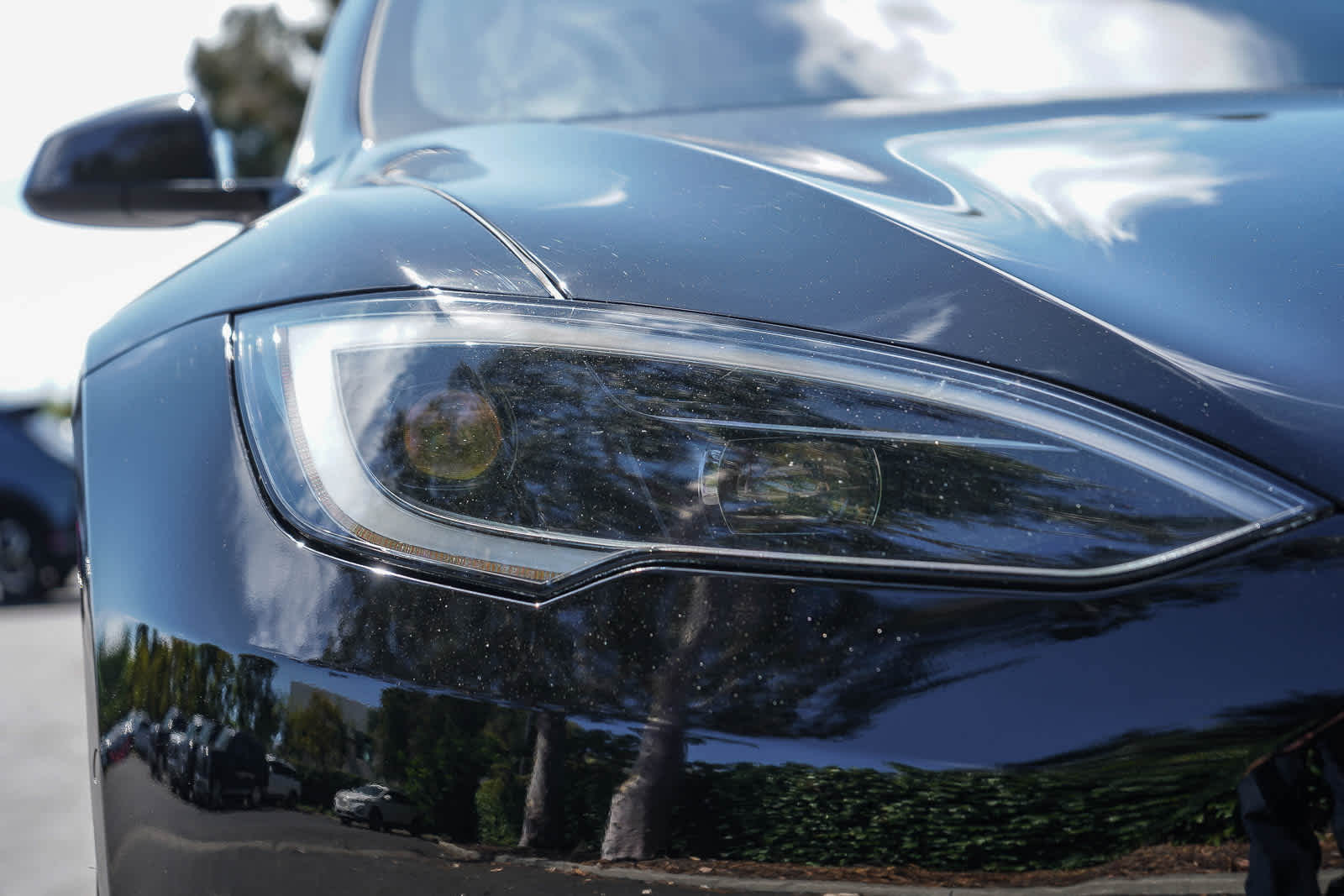 Thumbnail: 2023 Tesla Model S - 10