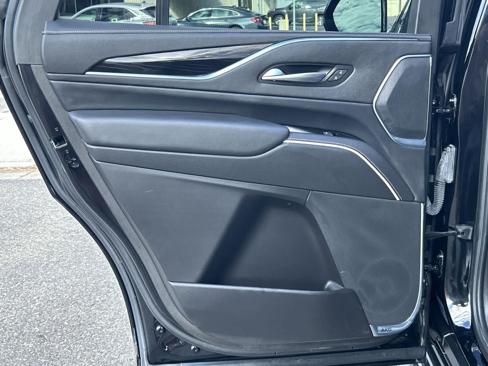 Thumbnail: 2023 Cadillac Escalade - 32