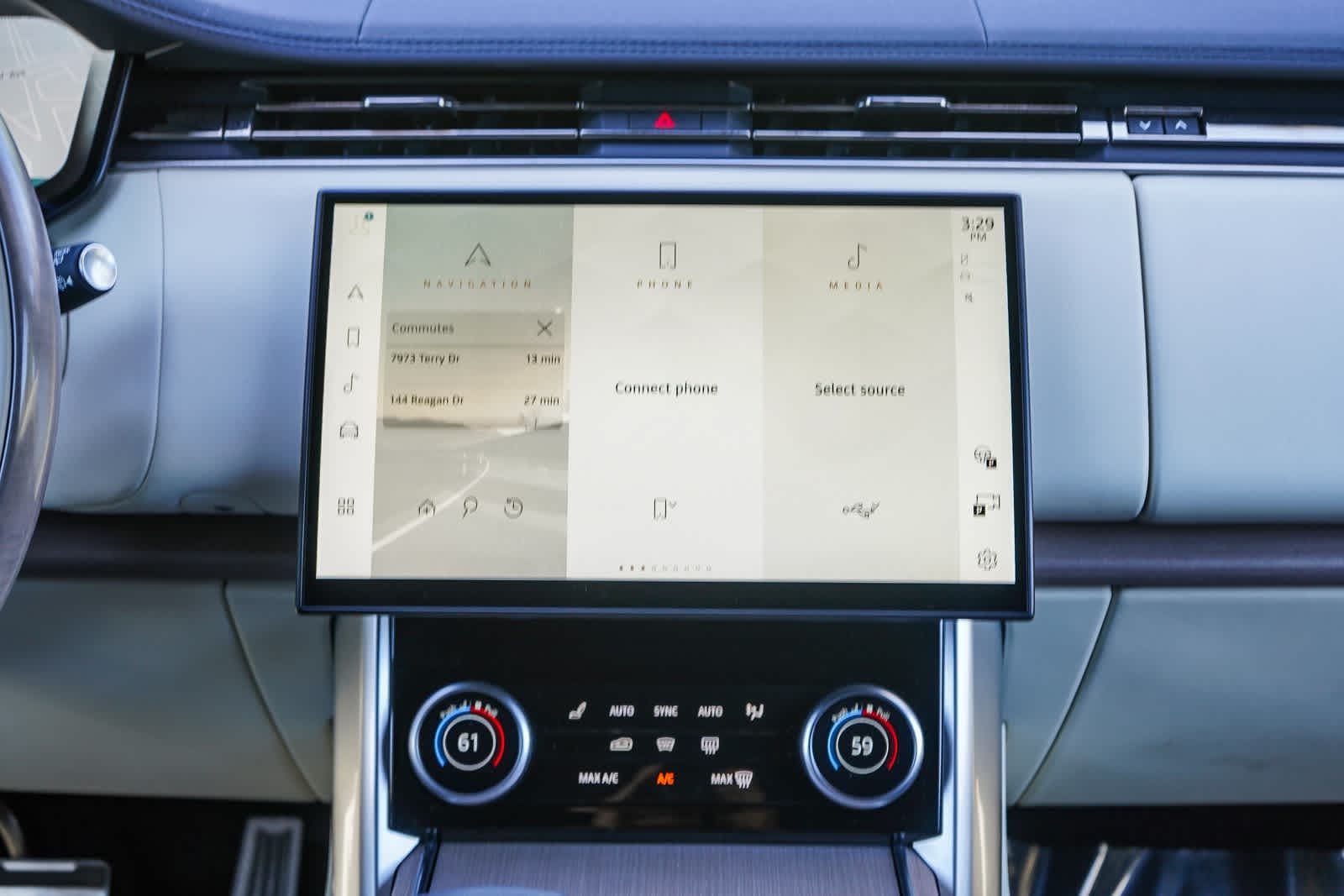 Thumbnail: 2023 Land Rover Range Rover - 14