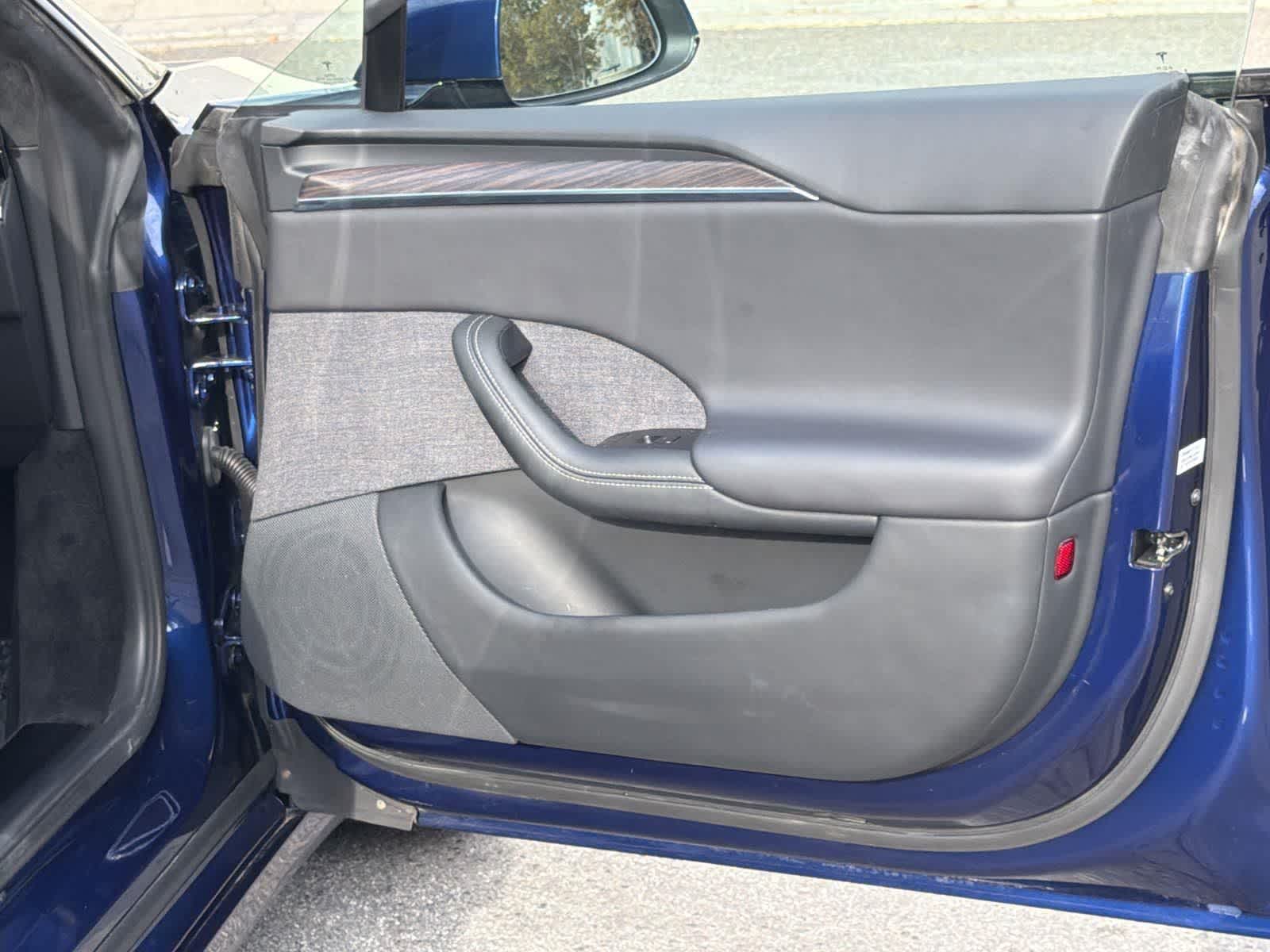 Thumbnail: 2022 Tesla Model S - 31